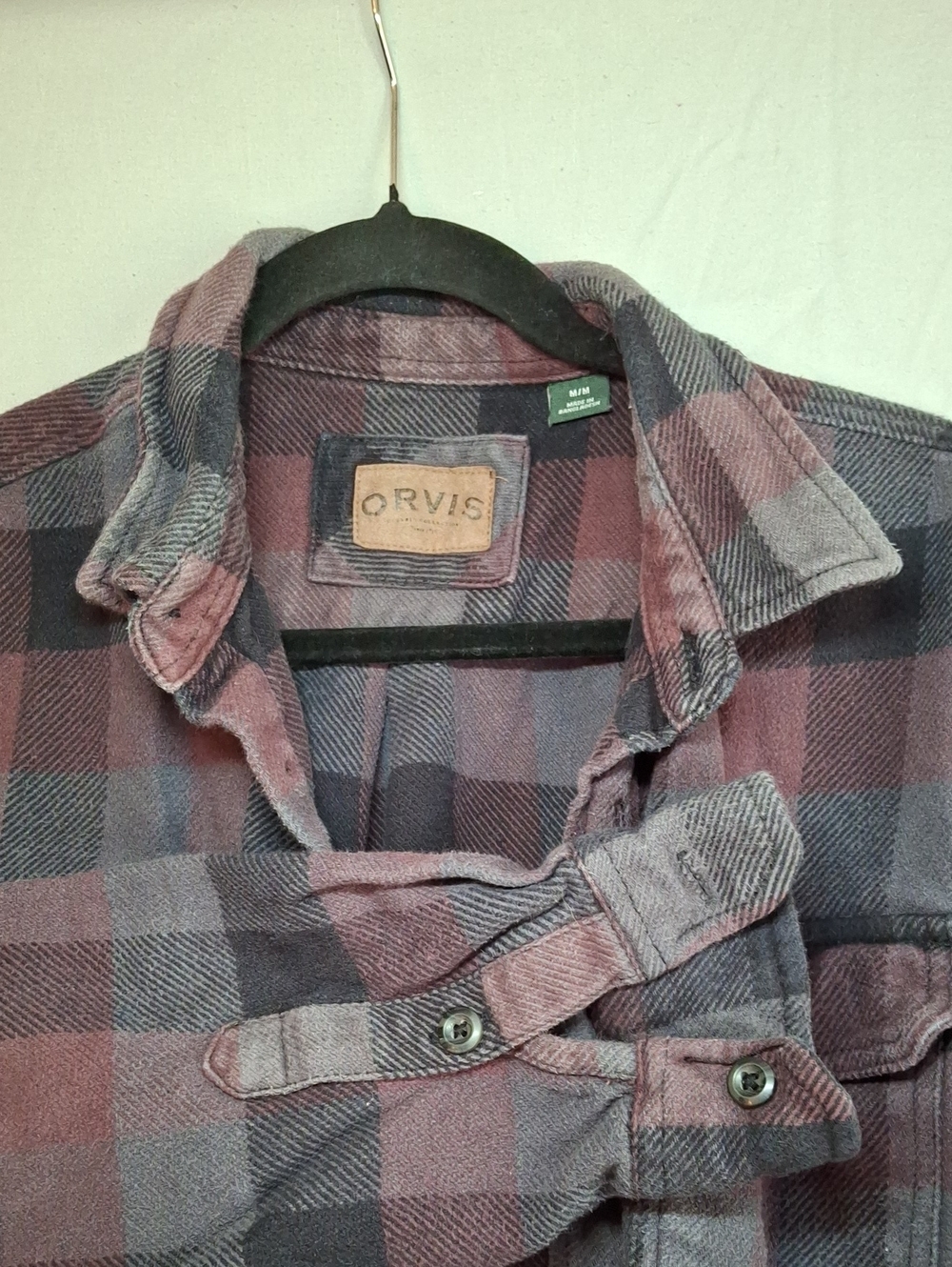 Orvis Men's Plaid Button-Down Shirt Jacket in Maroon and Gray